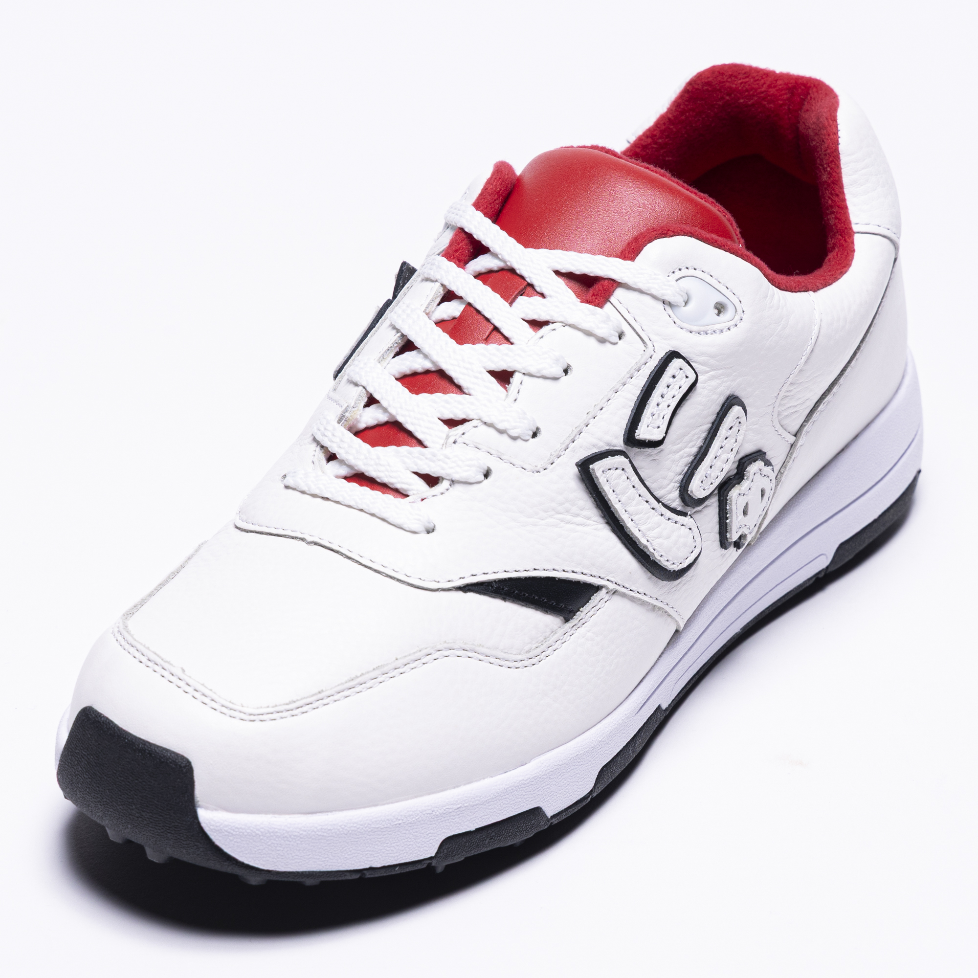 GOLF『BEAT RED』スパイクレスゴルフシューズ | SANGACIO